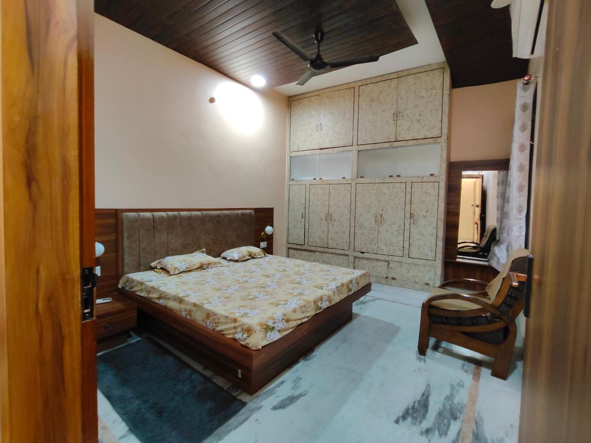 Kashivas - Spacious 2Bhk Near Assi Ghat Bénarès Extérieur photo